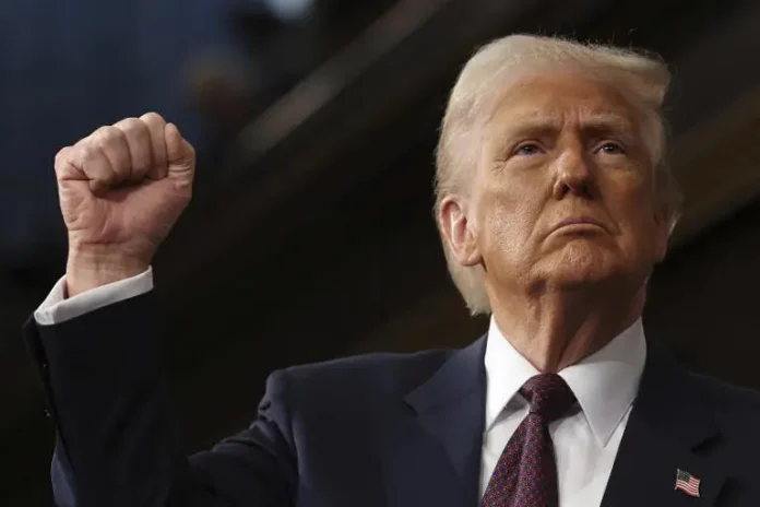 Ukraine : Trump affirme que Zelensky est prêt à négocier