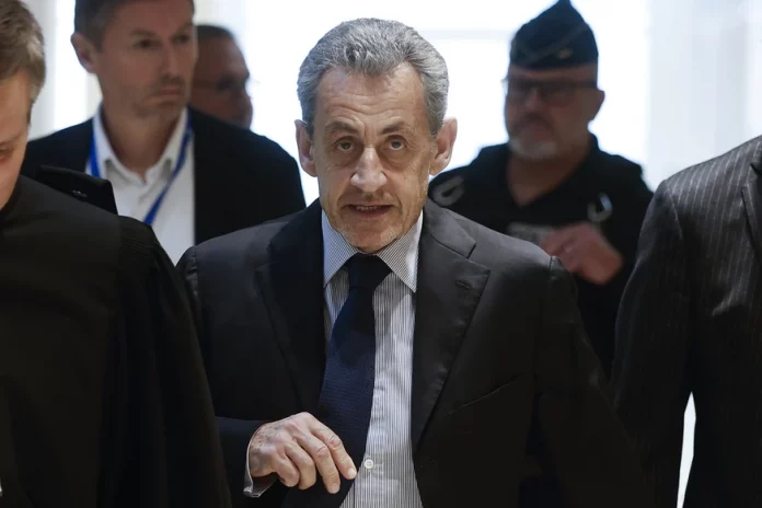Procès libyen: une peine « dissuasive » de sept ans de prison requise contre Nicolas Sarkozy