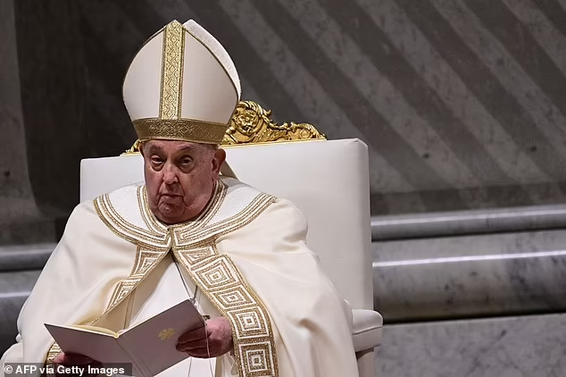 Le Carême débute sans le pape, hospitalisé dans un état stable