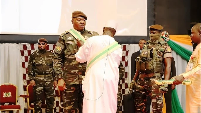 Niger: le chef du régime militaire proclamé président de la république