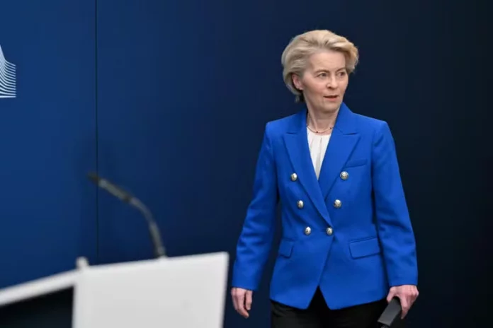 Bruxelles veut « réarmer l’Europe » et aider « immédiatement » l’Ukraine