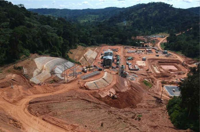 Conflit dans l’est de la RDC: extraction suspendue dans la 3e mine d’étain au monde