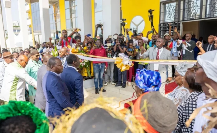 Palais de la culture Sawa : Les clés remises au Ngondo