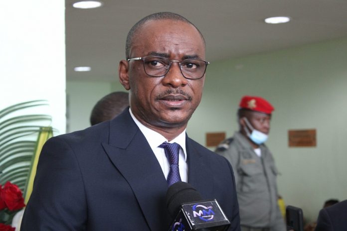 Présidentielle 2025 : Cabral Libii lance une levée de fonds