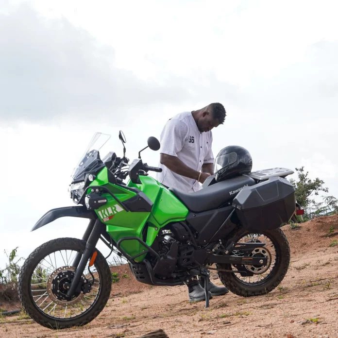 Francis Ngannou et l’accident mortel à Yaoundé : quand la justice populaire s’enflamme sur Internet