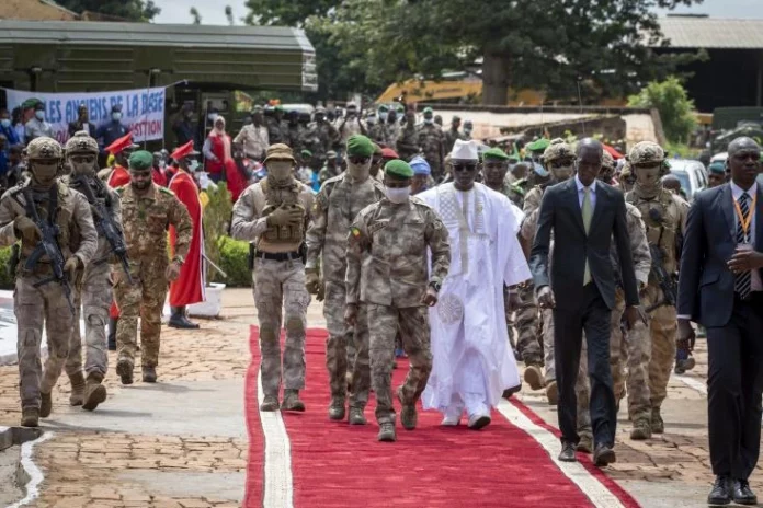 Mali : une centaine de partis politiques redoutent leur dissolution par la junte