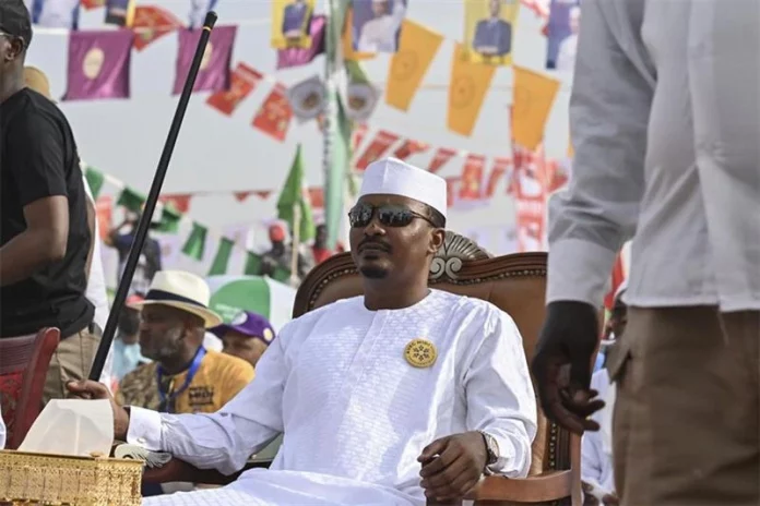 Tchad: le président Déby accuse « des médias payés par des puissances étrangères »