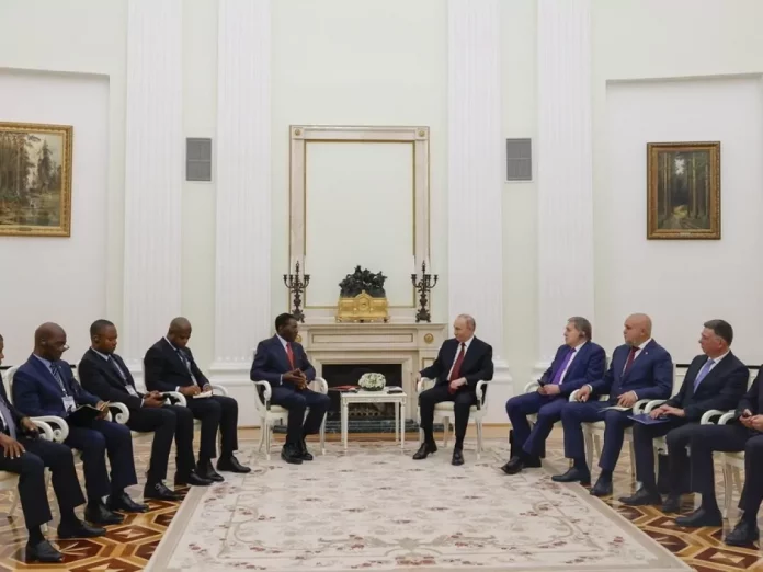 Guinee équatoriale: l’arrivée de mercenaires russes suscite critiques et questions