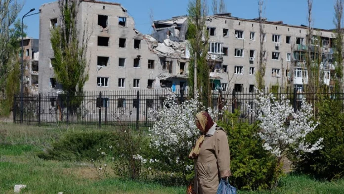La Russie reprend ses frappes en Ukraine, Zelensky attend une « réponse claire » de Moscou sur une trêve