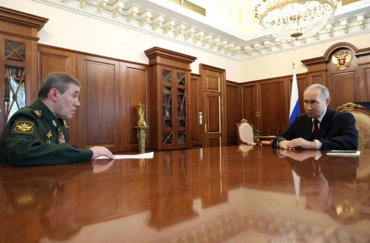 Zelensky accuse la Russie