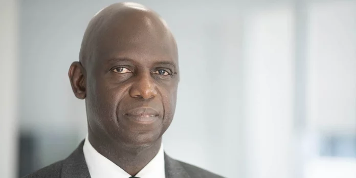 Sénégal: cinq ministres de l’ex-président Sall renvoyés devant une cour spéciale pour malversations