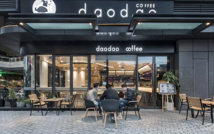 A la frontière inter-coréenne, un café-bunker qui rêve de paix