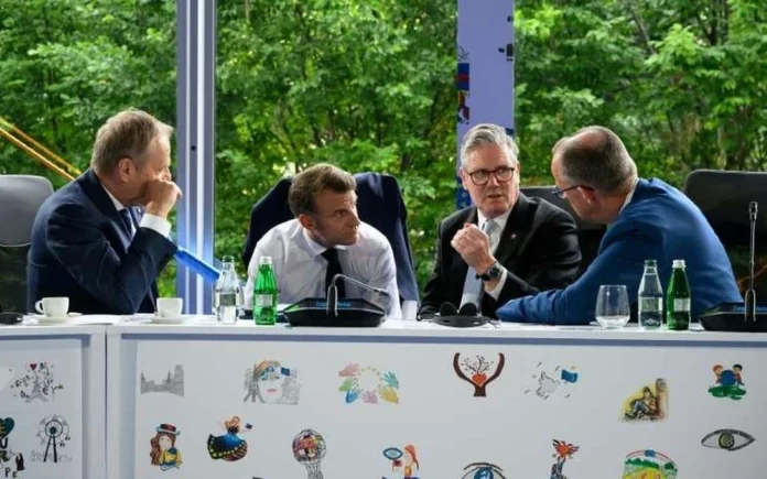 Ukraine : les Européens s’affichent avec Trump, contre Poutine