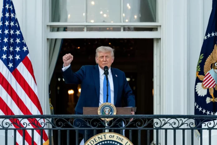 Trump ferme les Etats-Unis aux ressortissants de 12 pays