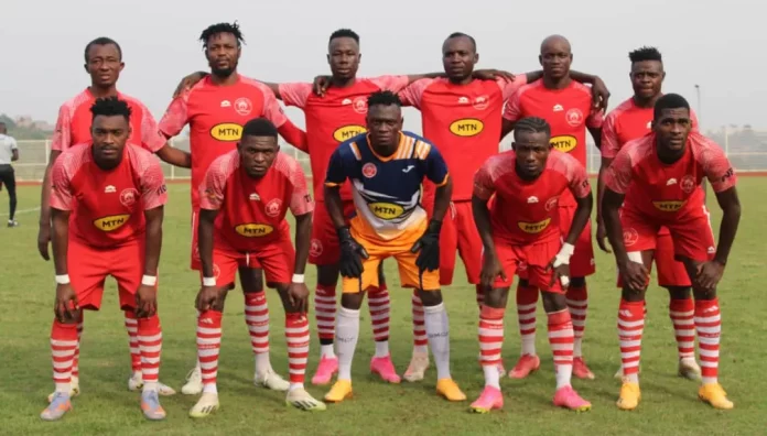 Mtn Elite one : Racing de Bafoussam sur une mauvaise pente