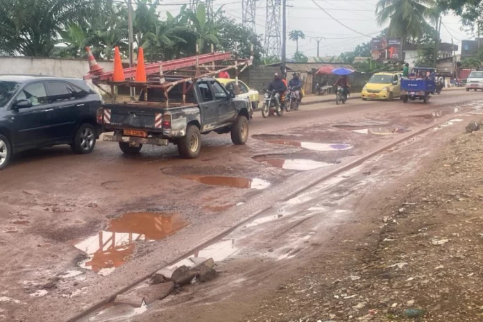 Météo : À Douala, la pluie dicte sa loi