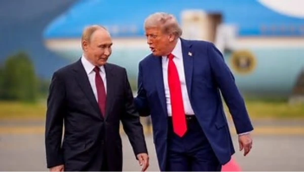 Après son sommet avec Poutine, Trump veut un plan de paix en Ukraine, plus de cessez-le-feu