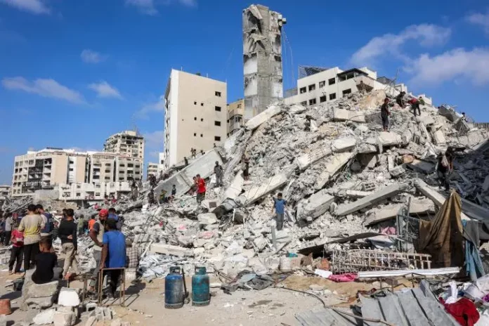 L’armée israélienne détruit une nouvelle tour à Gaza-ville, appelle les habitants à évacuer
