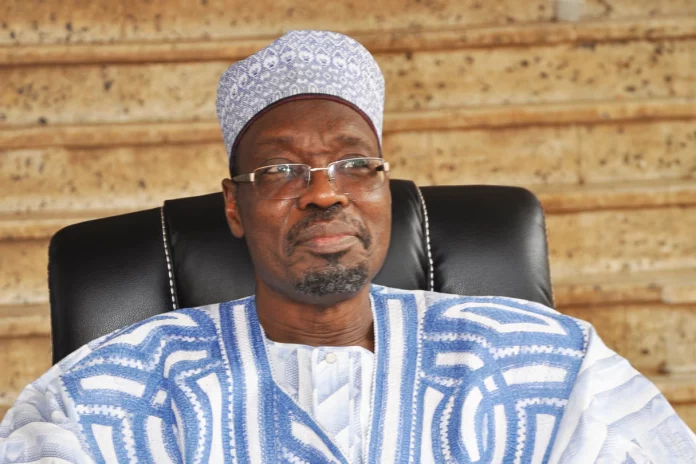 Présidentielle 2025 : L’interview de Tchiroma stoppée à Bafoussam