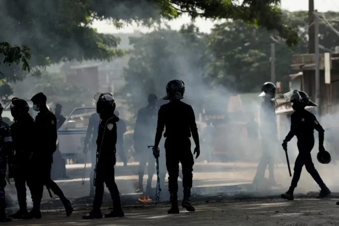 Côte d’Ivoire: mort d’un gendarme et d’un manifestant dans le sud et le centre-ouest
