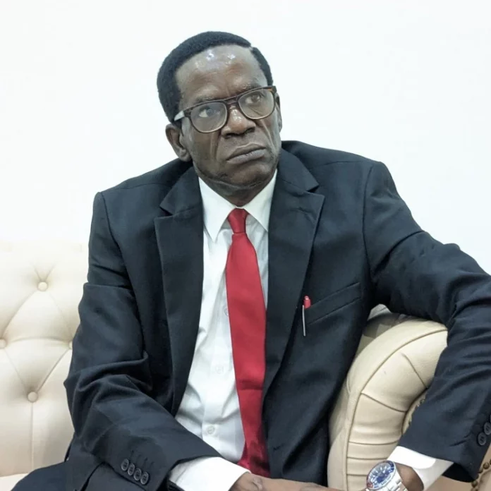 Jean Bahebeck tacle Djamen : « On peut vivre sans cuisse… »