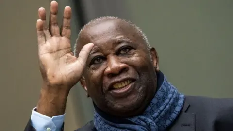 Présidentielle ivoirienne: des partis d’opposition appellent à manifester « tous les jours »