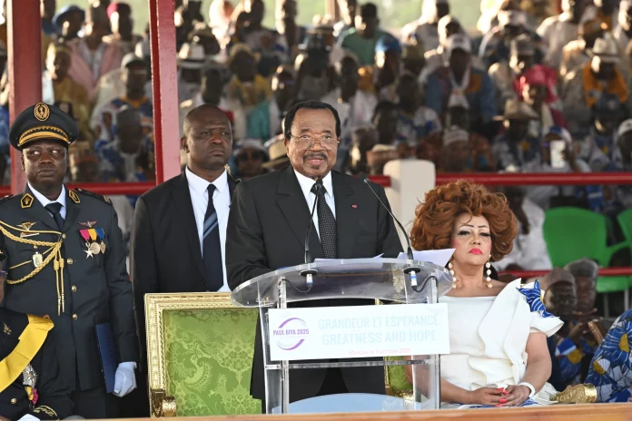 Cameroun: après des mois d’absence, Paul Biya tient son premier meeting de campagne