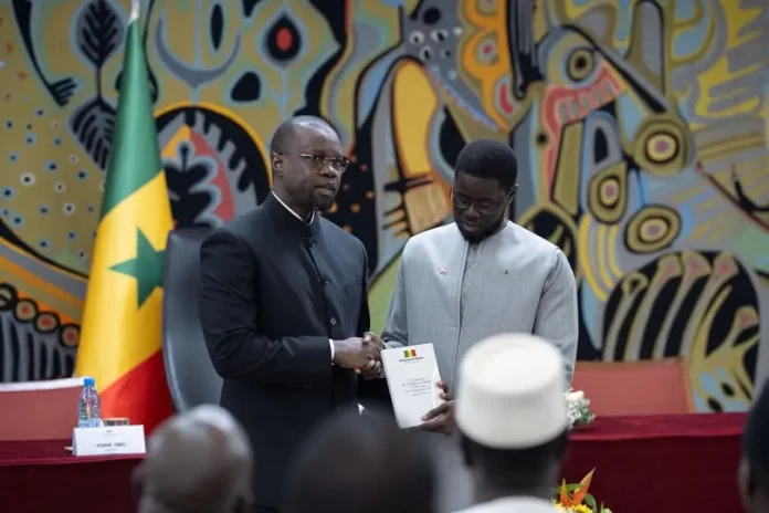 Sénégal: un Livre blanc pour « réhabiliter la vérité historique » sur le massacre de tirailleurs par l’armée française