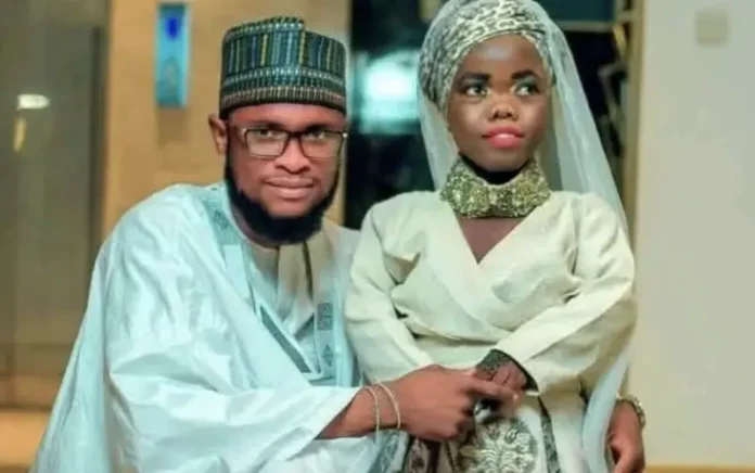 Nigeria: un tribunal condamne deux TikTokeurs à se marier
