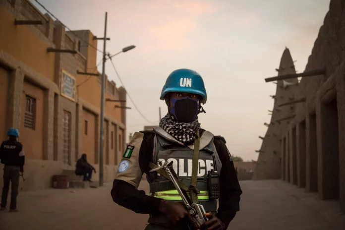 Les Etats-Unis et le Royaume-Uni retirent leur personnel non-essential du Mali