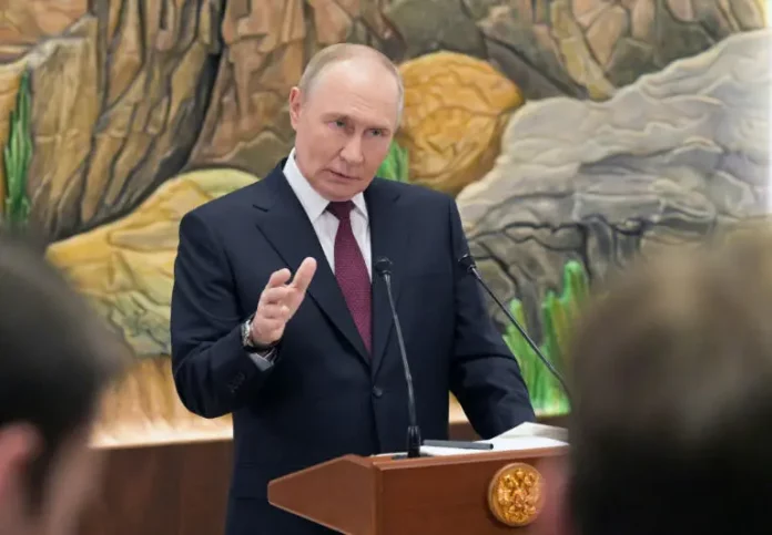La paix suspendue au retrait ukrainien : entre ultimatum du Kremlin et incertitude diplomatique