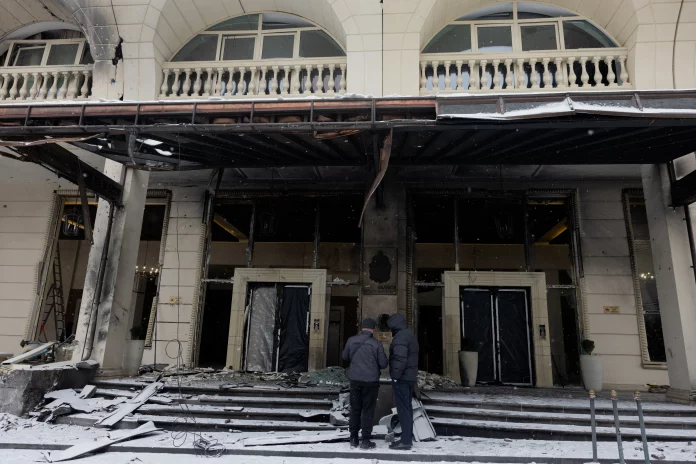 Frappes russes : Kiev dans le froid forcé et en état d’urgence