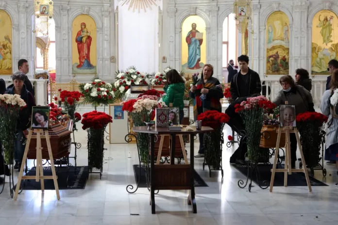 Vies brisées par la guerre en Ukraine : quatre destins bouleversés