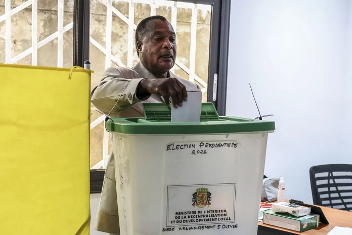 Sassou Nguesso au pouvoir : l’Empereur du Congo-Brazzaville refuse de passer la main