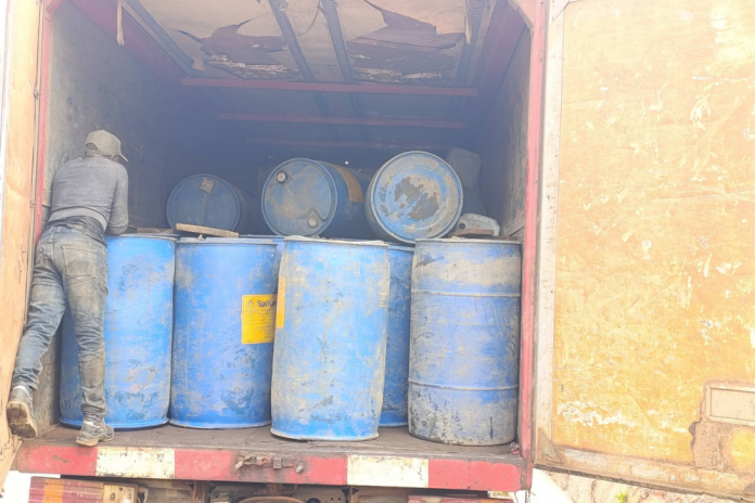 Boumnyebel : 25 000 litres de carburant frauduleux saisis