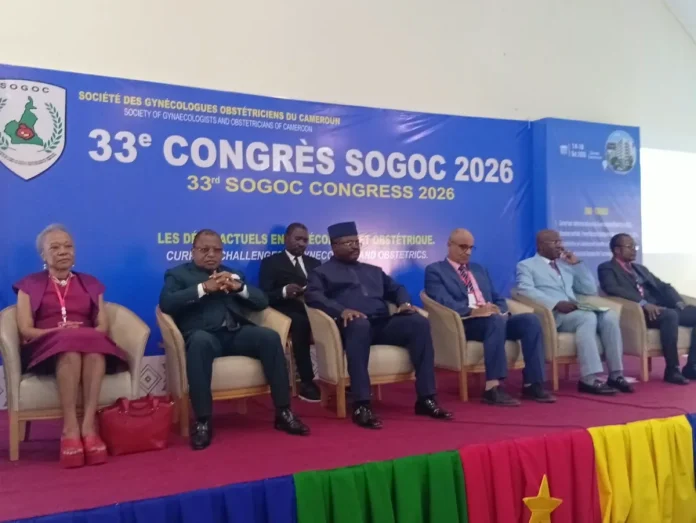 Gynécologie et obstétrique : Les défis actuels en débat à Douala